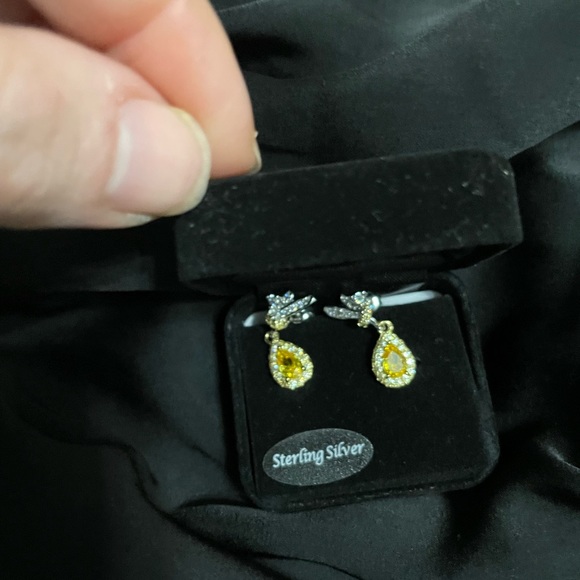 Sterling silver earrings - Picture 3 of 3